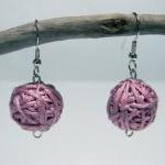 DUSTY PINK cotton yarn bead..